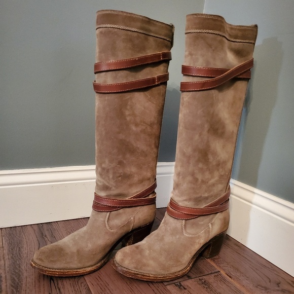 Frye Suede Jane Boot - Picture 1 of 8
